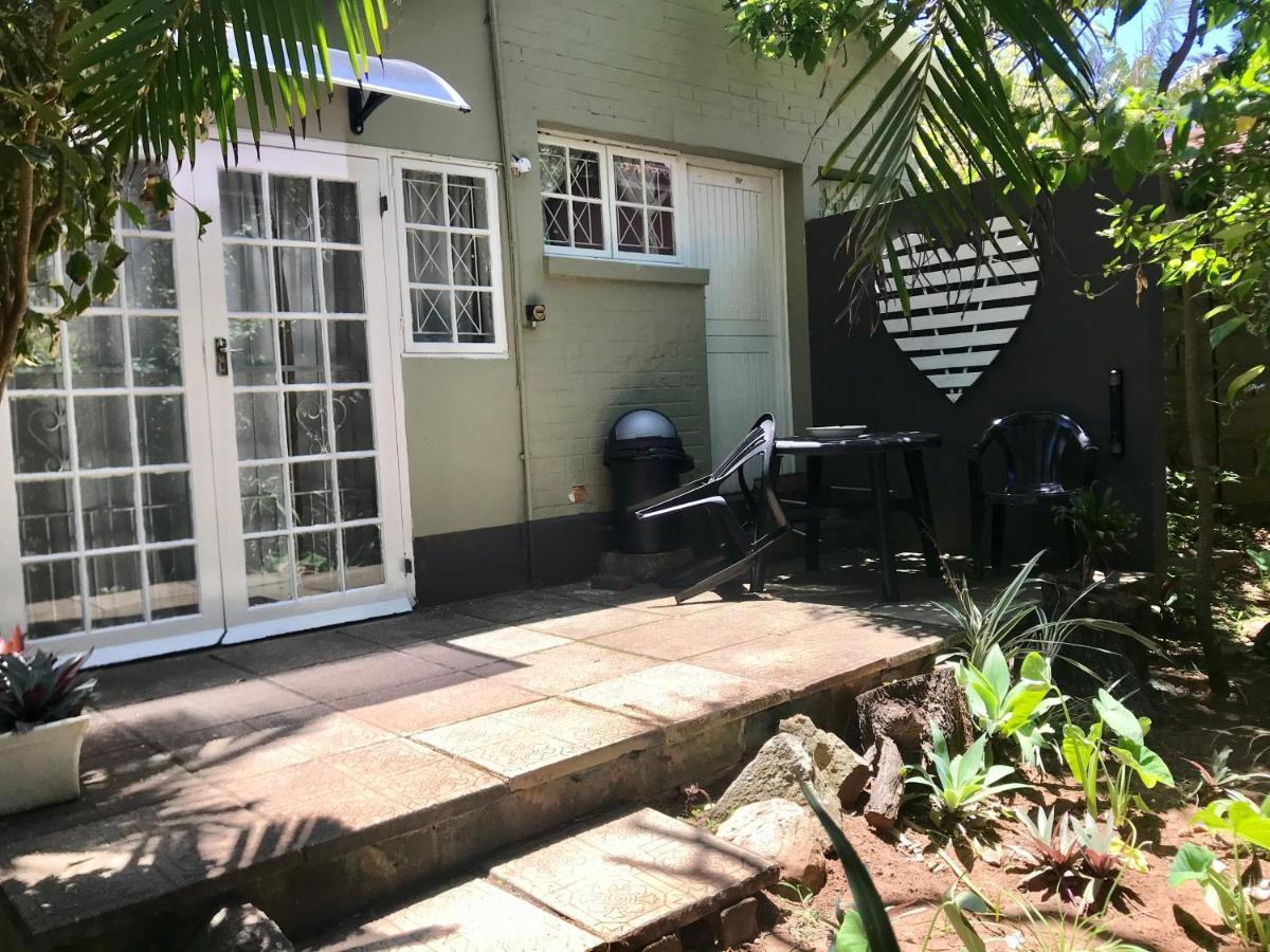 23 Ambleside Holiday Retreat By The Sea Port Shepstone Exterior photo